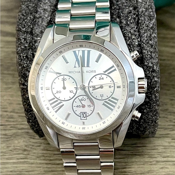 Michael Kors Bradshaw Chronograph Ladies Watch - Picture 6 of 7